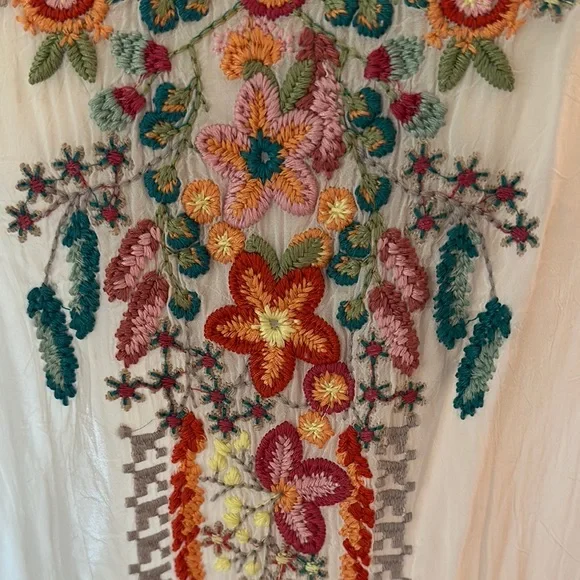 Johnny Was Red and White Graphic Tunic - Picture 2 of 8